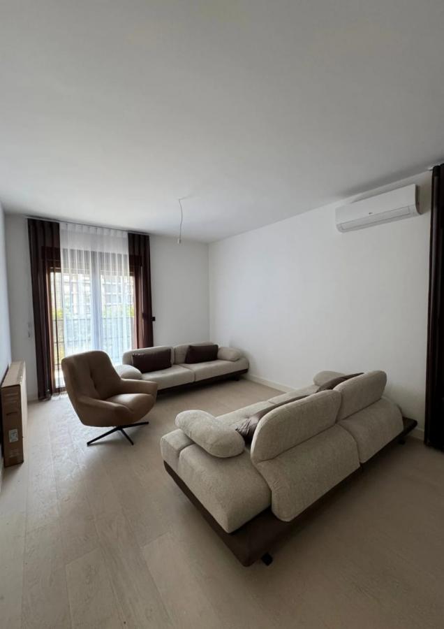 Luxury One-Bedroom Apartment for Rent – Lumen Homes, Podgorica