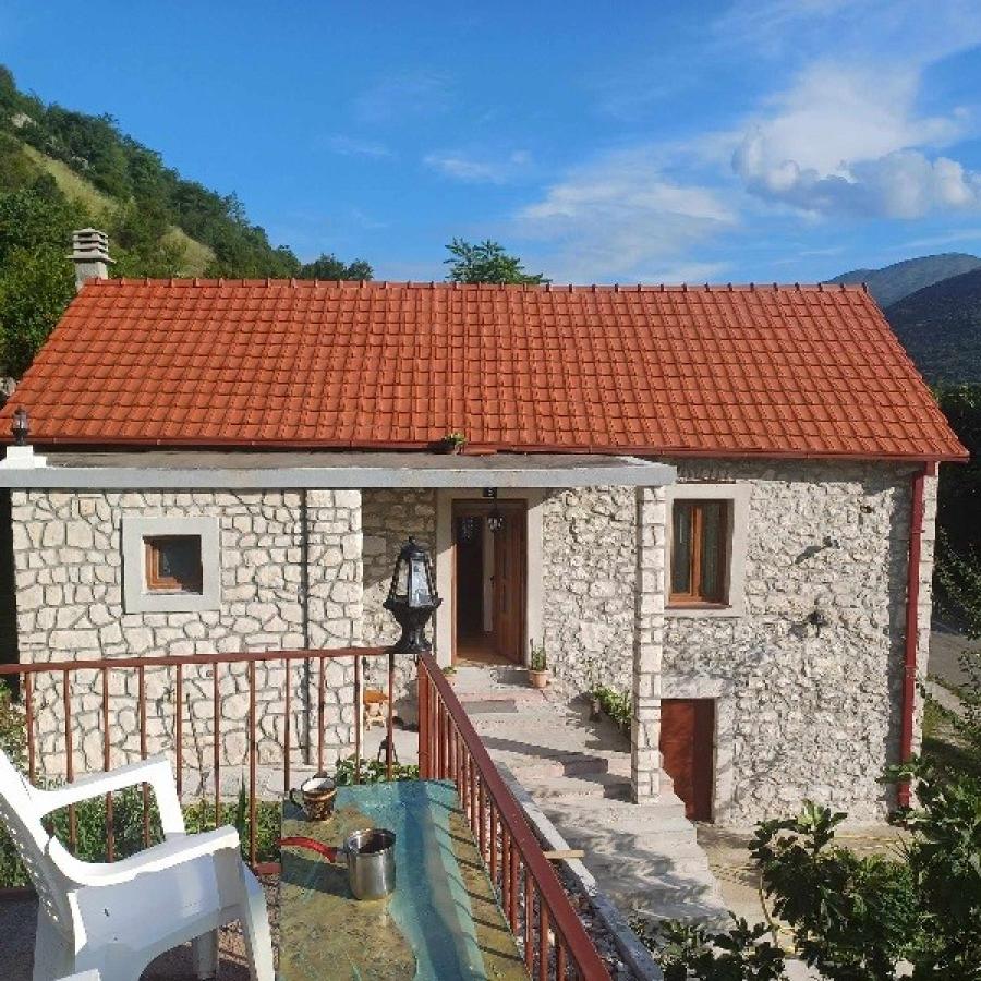 Kuća u Danilovgrad, 90m² 2