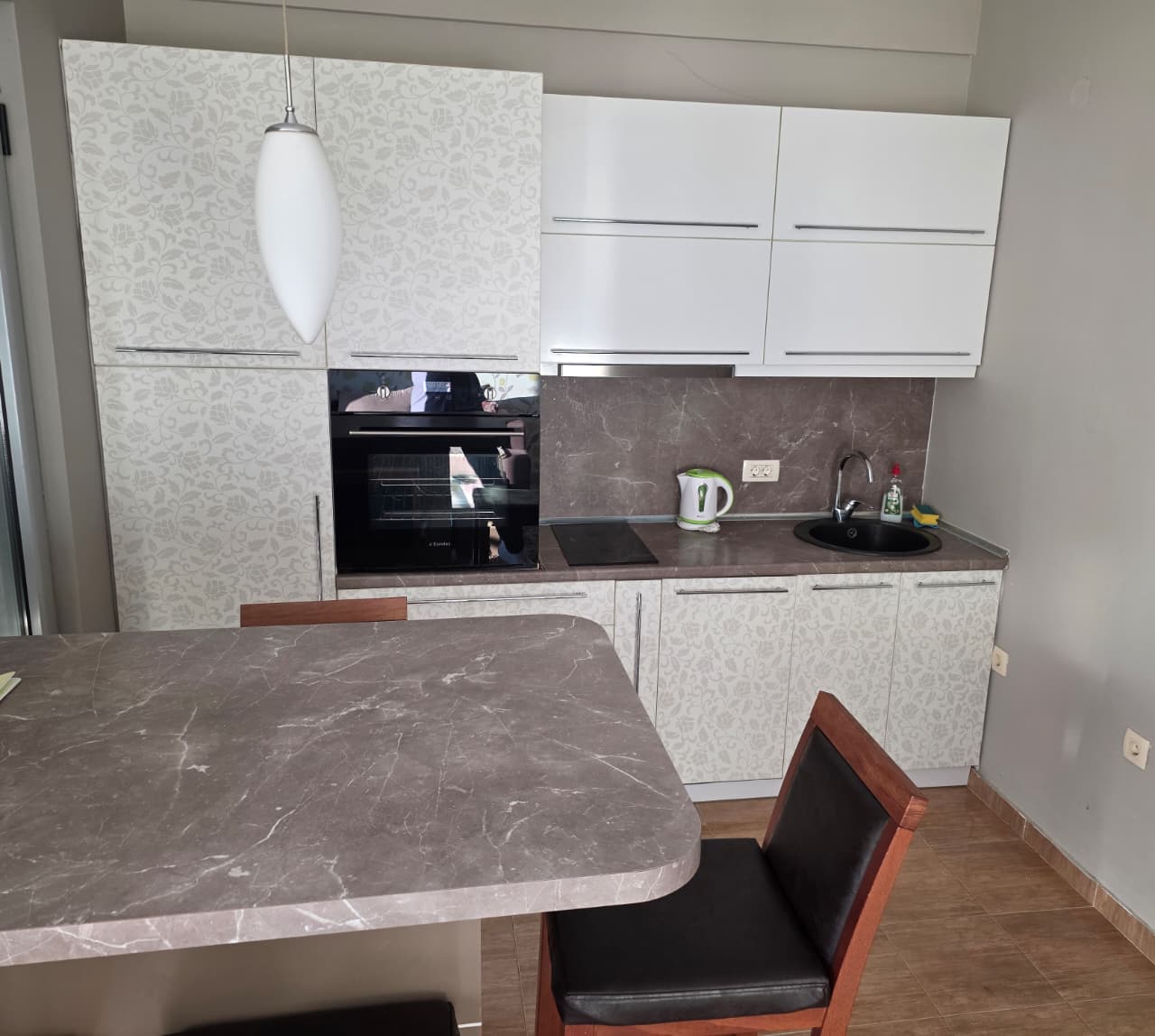 Modern one-bedroom apartment with sea view - Opatovo, Tivat — 4