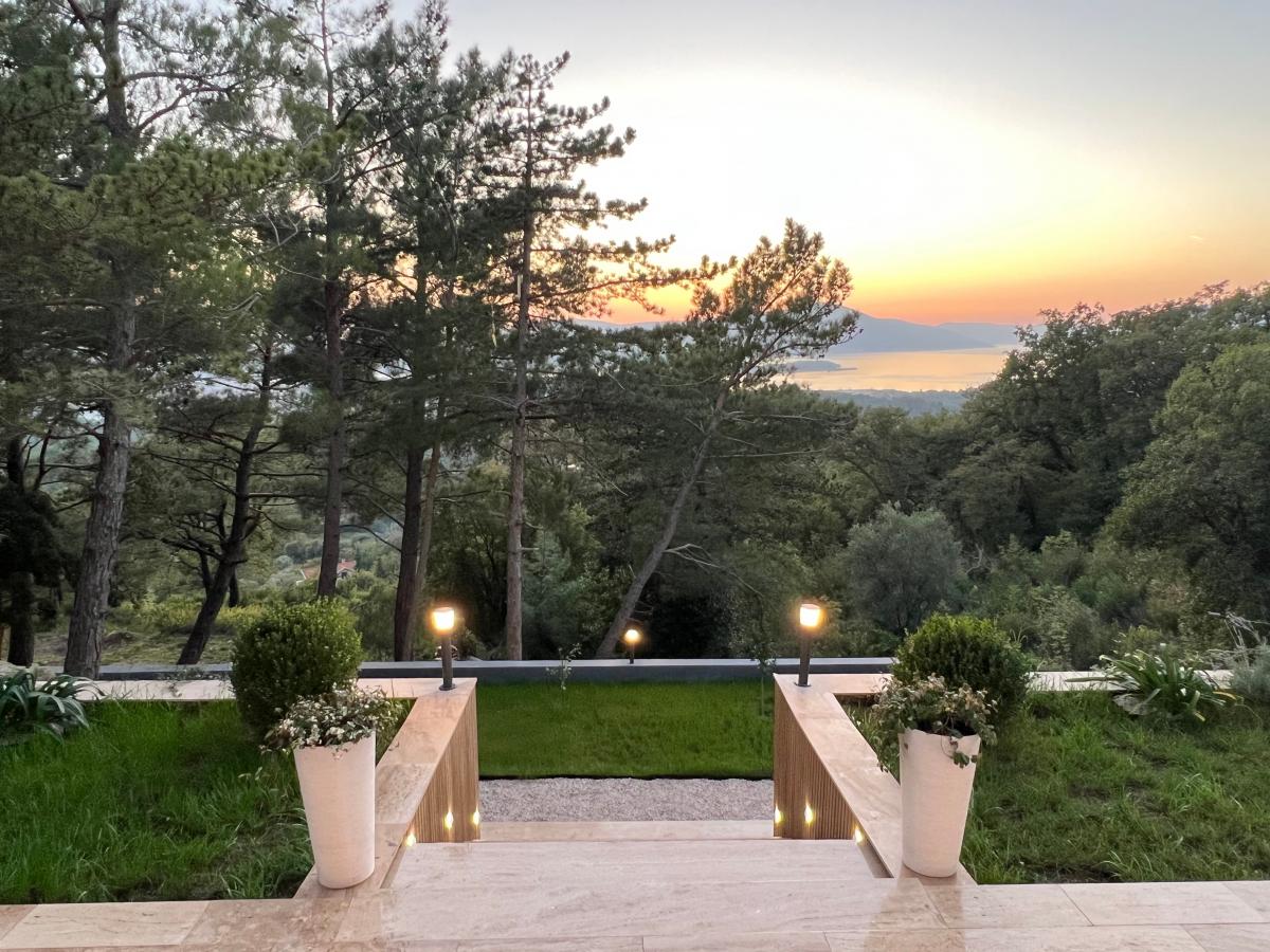 Spacious Villa in Kavac with Rooftop Pool 5