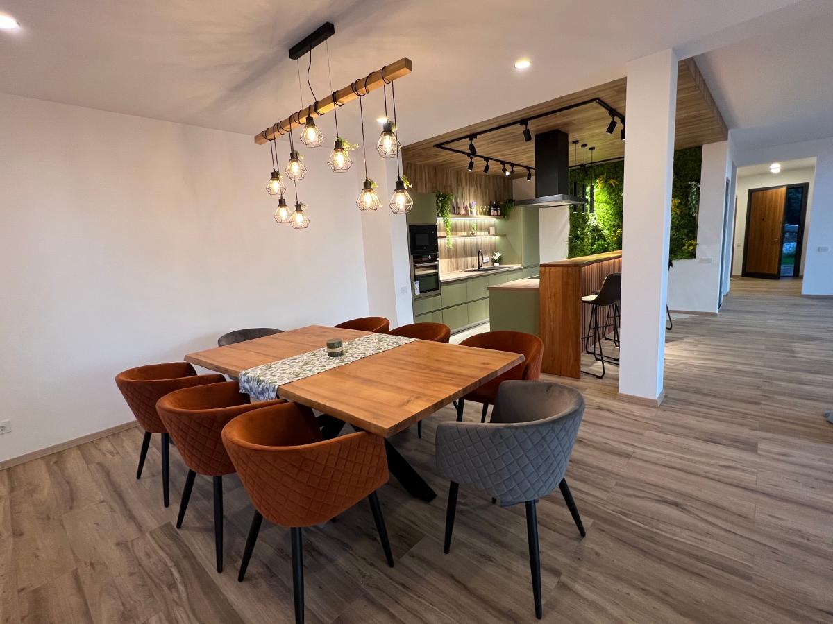 Spacious Villa in Kavac with Rooftop Pool 6