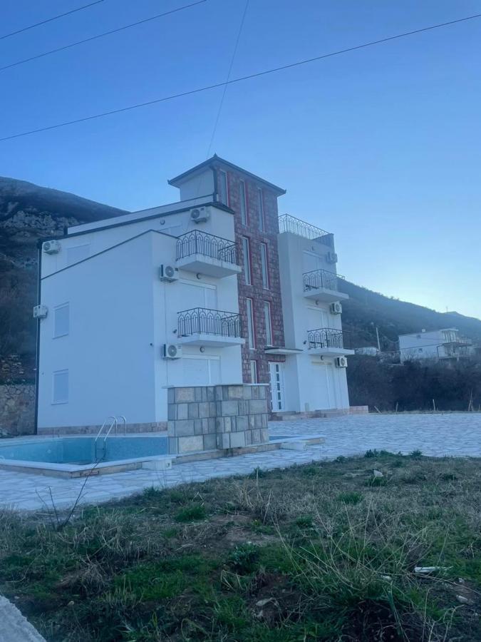 Spacious House with Pool and Large Plot for Sale – Sutomore, Bar 8