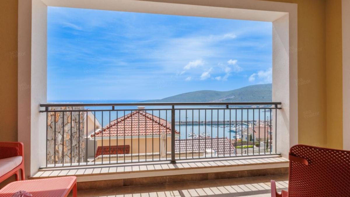 Garsonjera u Tivtu, 50m²