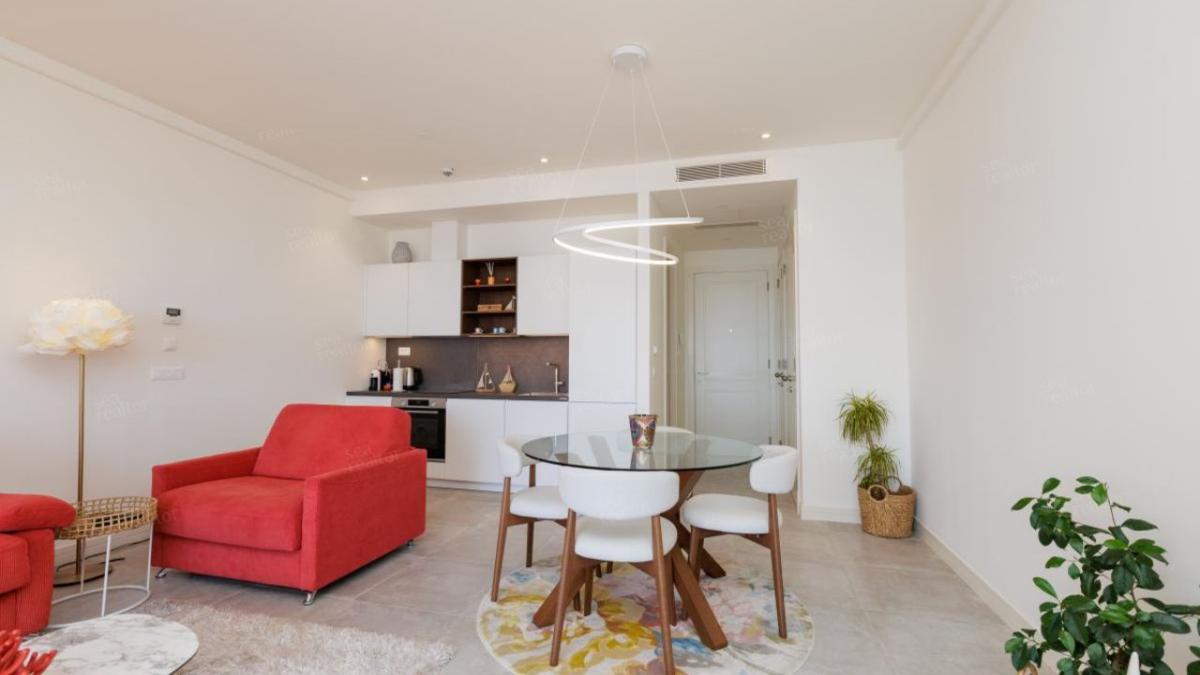 Garsonjera u Tivtu, 50m² 9