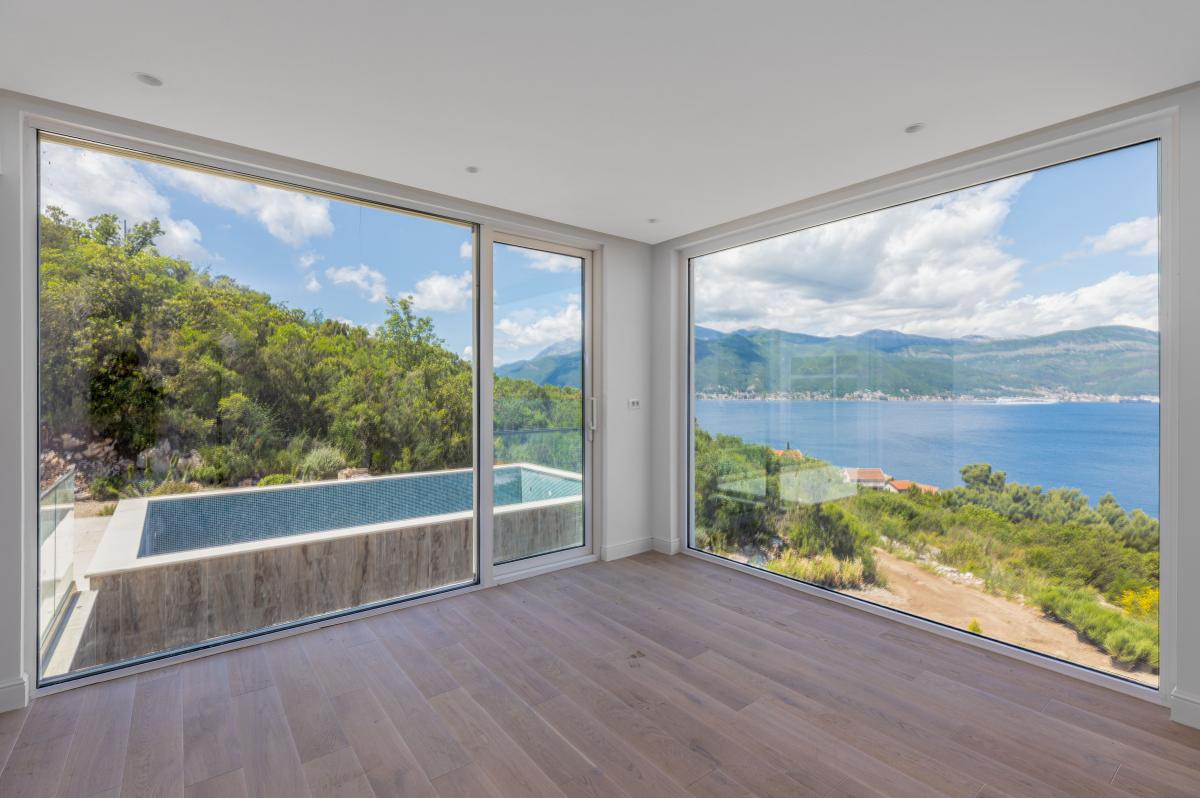 Kuća u Tivtu, 328m² 2