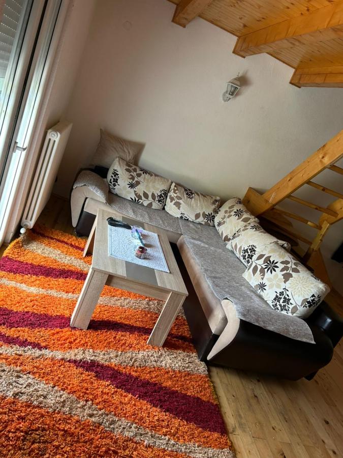 House for Sale in Žabljak – Great Location, Ideal for Living or Tourism! 3