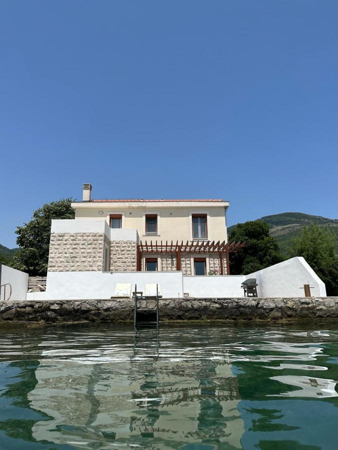 Exclusive Villa in Bijela – First Line to the Sea, Luxuriously Renovated!