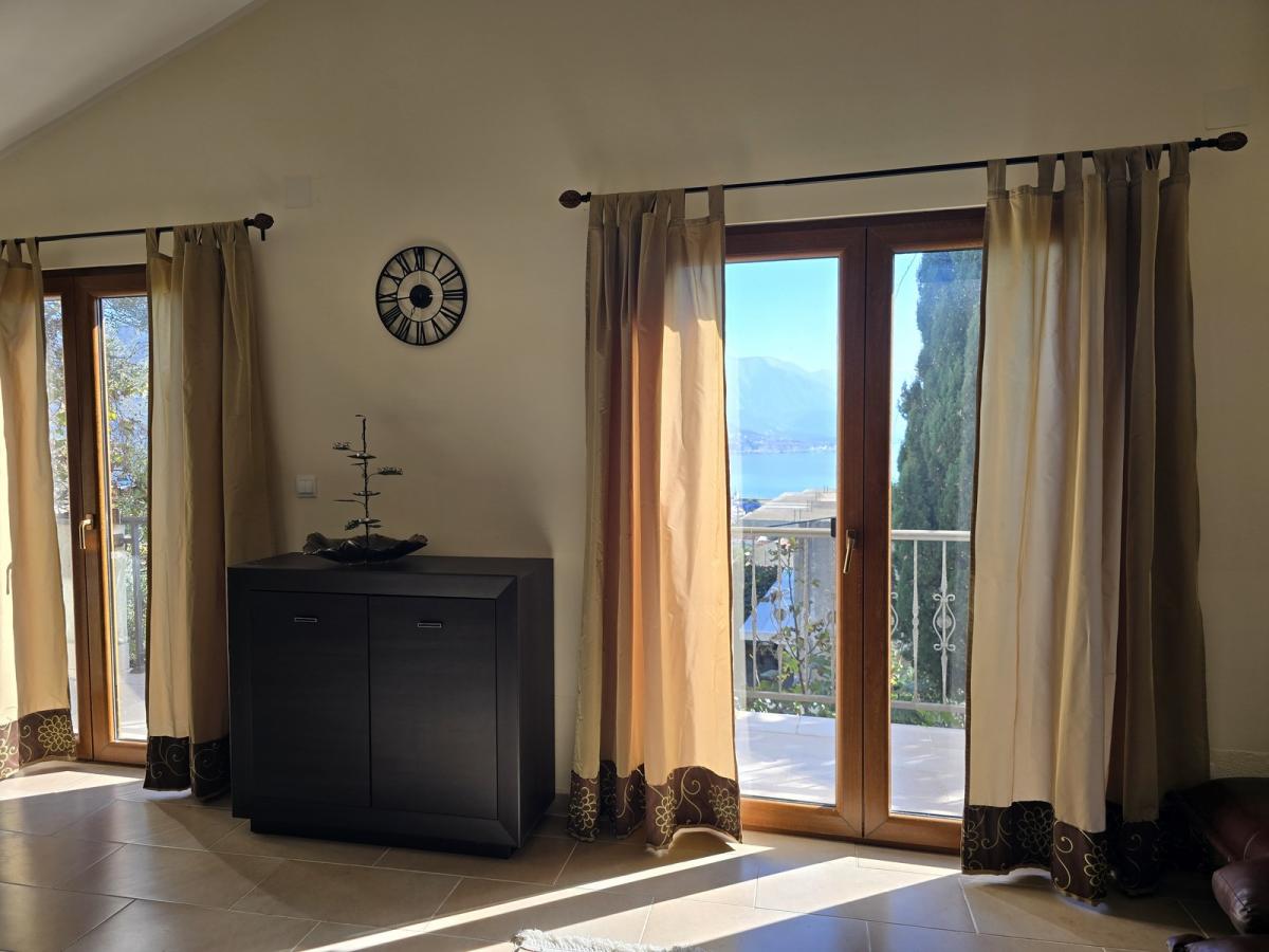 House for sale in Bijela - panoramic sea view, landscaped yard, excellent location! 14