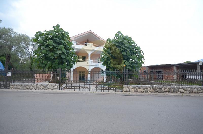 Kuća u Tivtu, 253m² 3