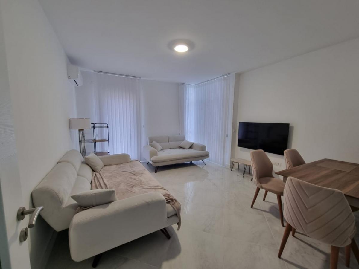 Luxurious Three-Bedroom Apartment for Sale in Rozino, Budva 2