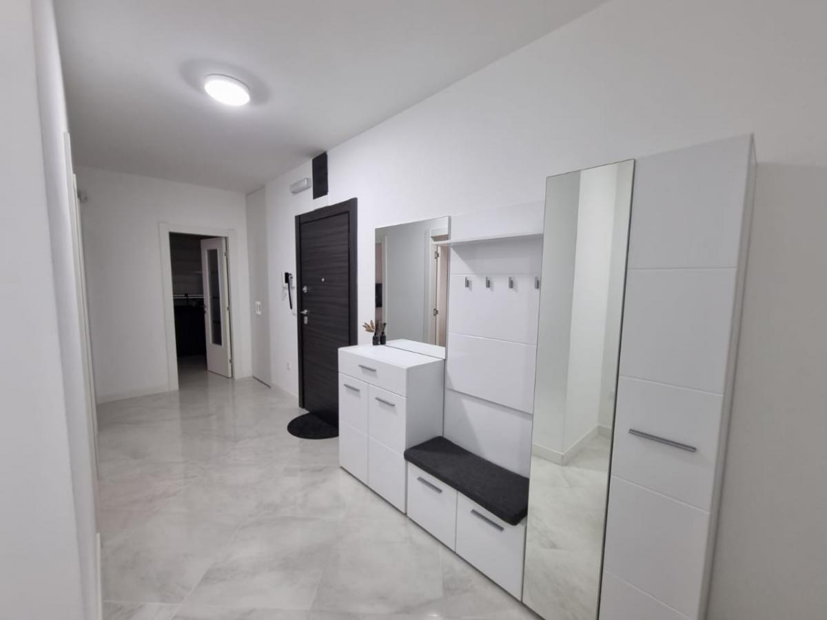 Luxurious Three-Bedroom Apartment for Sale in Rozino, Budva 3