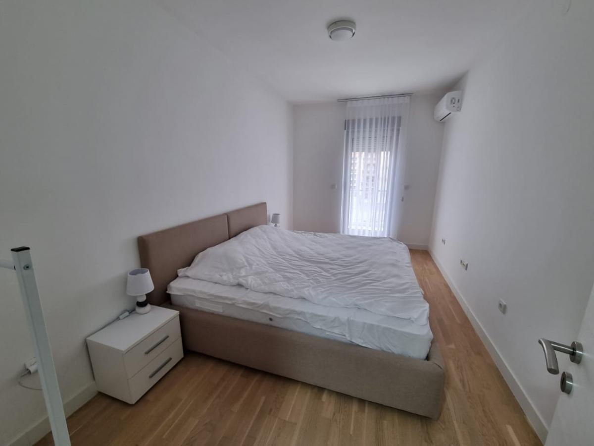 Luxurious Three-Bedroom Apartment for Sale in Rozino, Budva 4