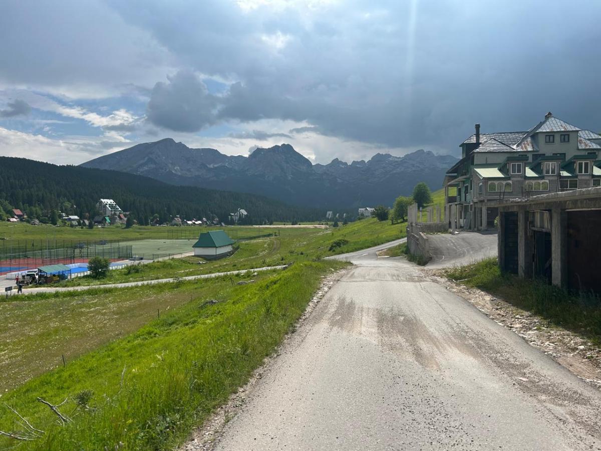 An attractive plot of 511 m² in Zabljak is for sale 3