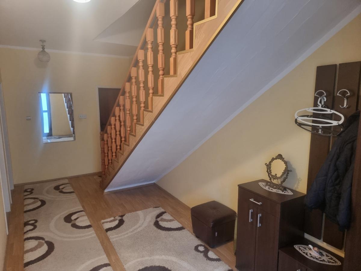 For sale: Two houses (one P+1 and one ground floor) with a total area of approx. 198 m² 11