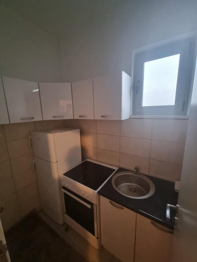 For sale: Two houses (one P+1 and one ground floor) with a total area of approx. 198 m² 12