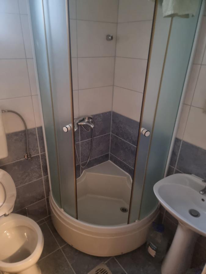 For sale: Two houses (one P+1 and one ground floor) with a total area of approx. 198 m² 15