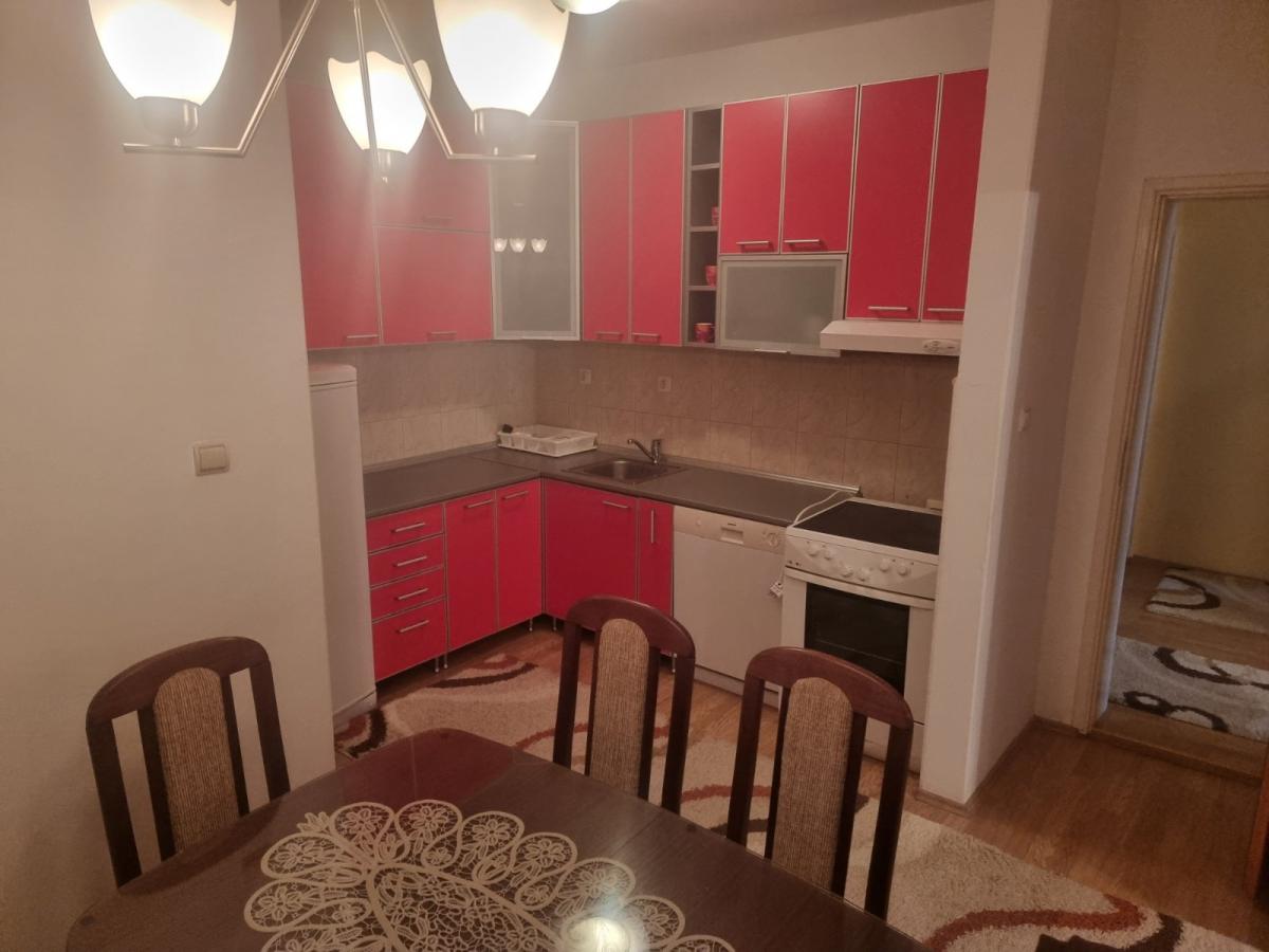 For sale: Two houses (one P+1 and one ground floor) with a total area of approx. 198 m² 4