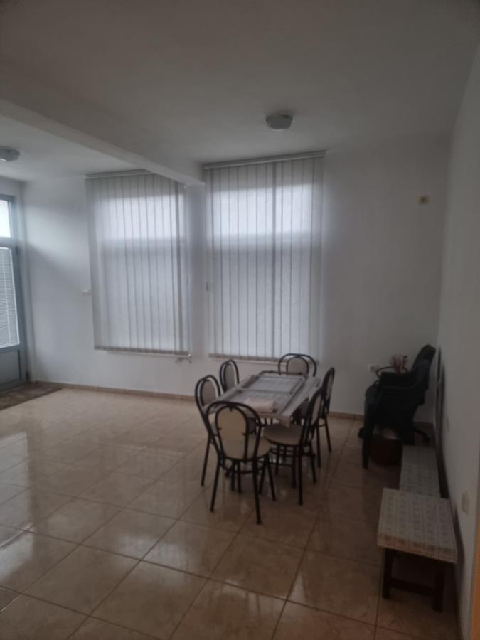 For sale: Two houses (one P+1 and one ground floor) with a total area of approx. 198 m² 8