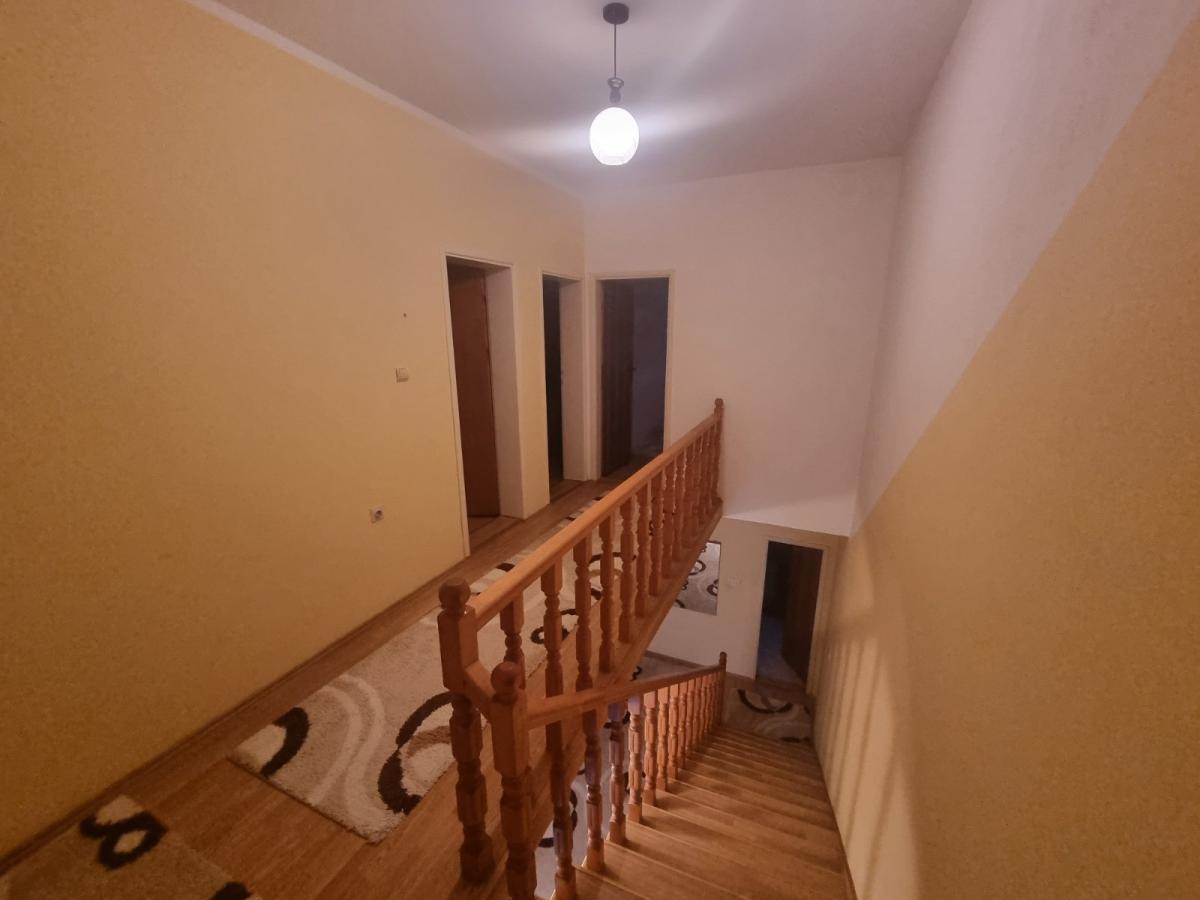 For sale: Two houses (one P+1 and one ground floor) with a total area of approx. 198 m² 9