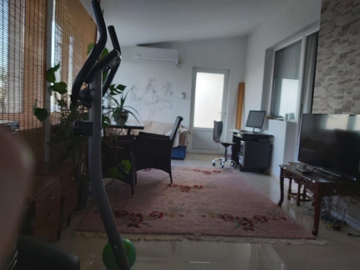 House for sale, located in Sutomore-Bar 2