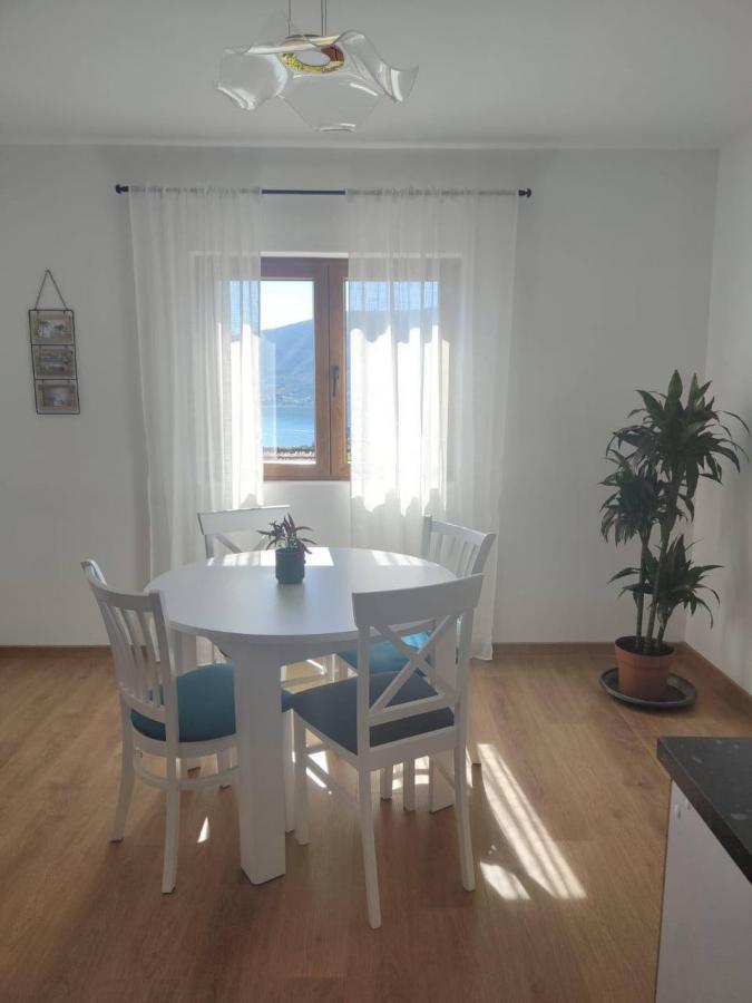 Stan u Herceg Novom, 70m² 2