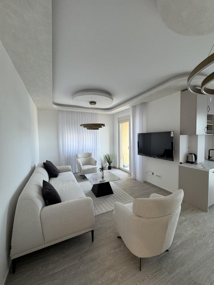 Dvosoban stan u Budvi, 74m² 8
