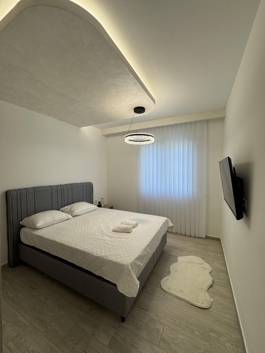 Dvosoban stan u Budvi, 74m² 10