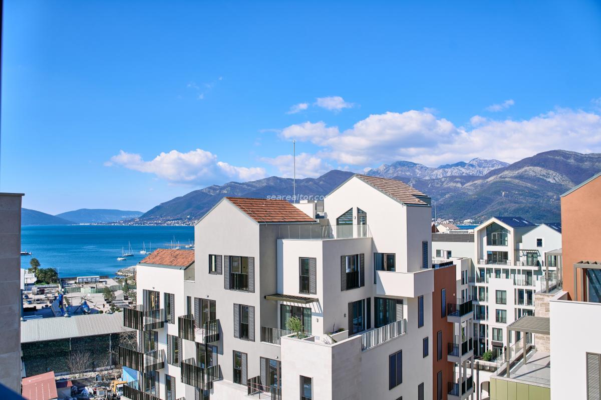 Modern Two-Bedroom Apartment in the Heart of Tivat