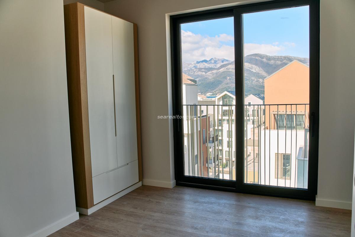 Modern Two-Bedroom Apartment in the Heart of Tivat 13