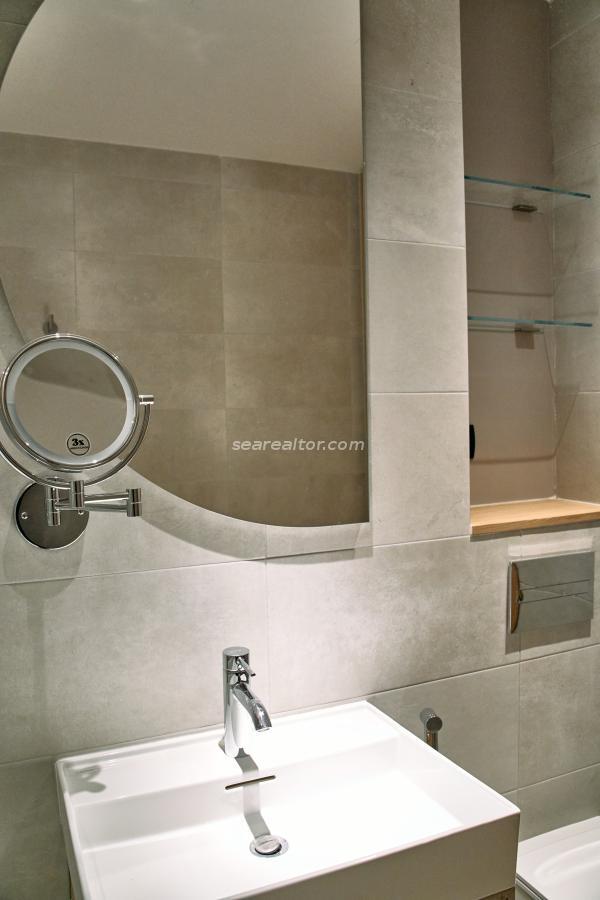 Modern Two-Bedroom Apartment in the Heart of Tivat 27