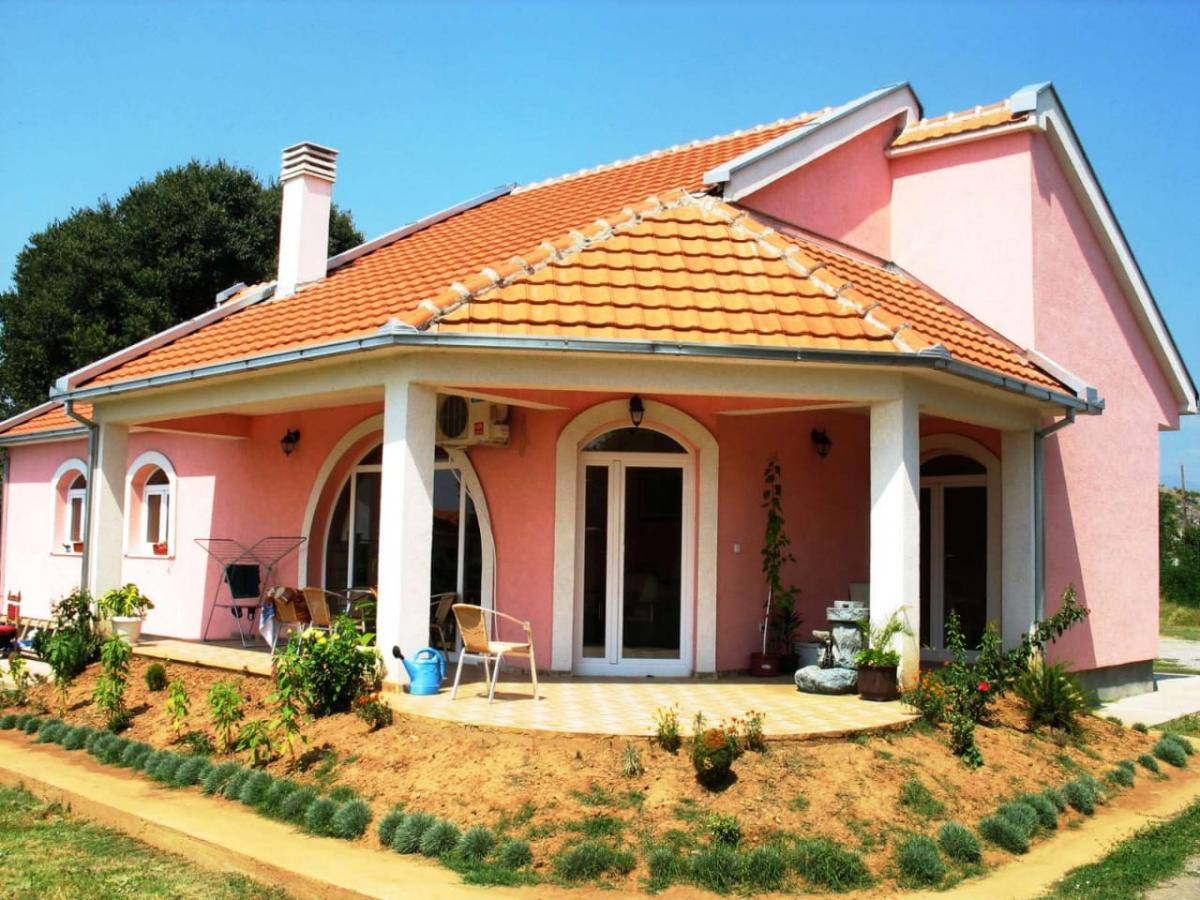 House for sale in a quiet area of Podgorica 2