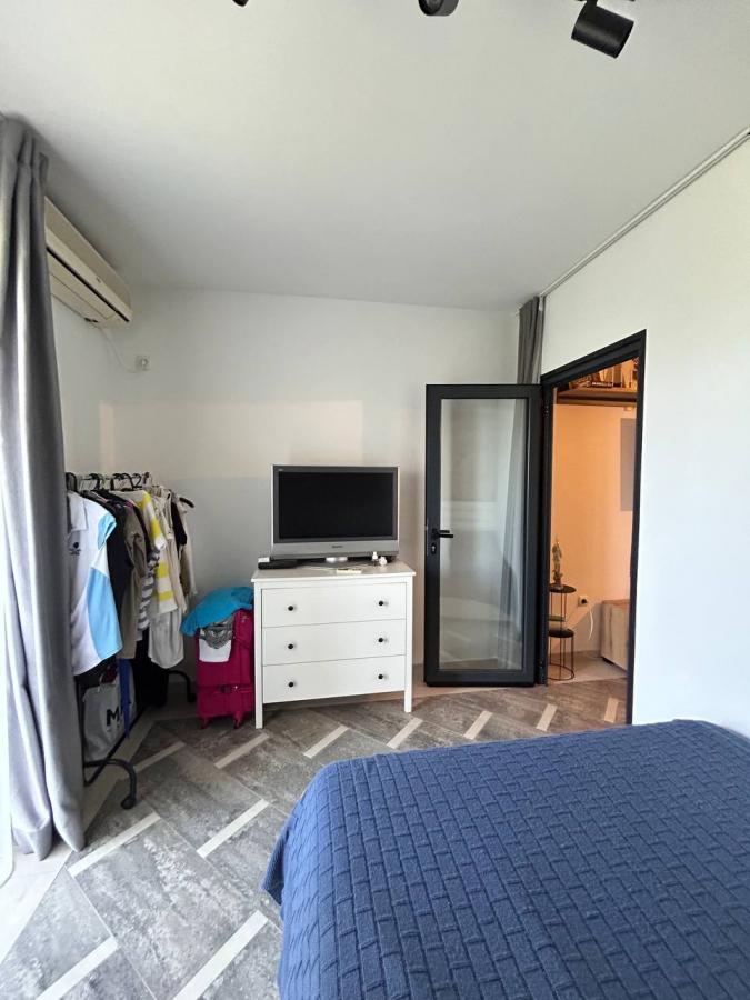 Comfortable Two-Bedroom Apartment in Seoce, Budva — 11