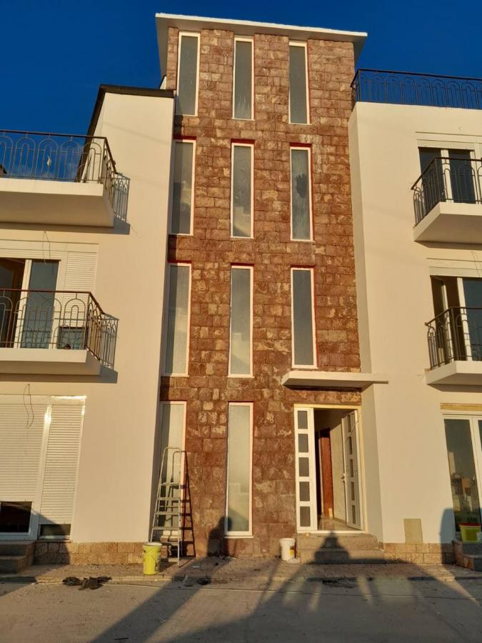 House for Sale – Large Family House with Swimming Pool 2