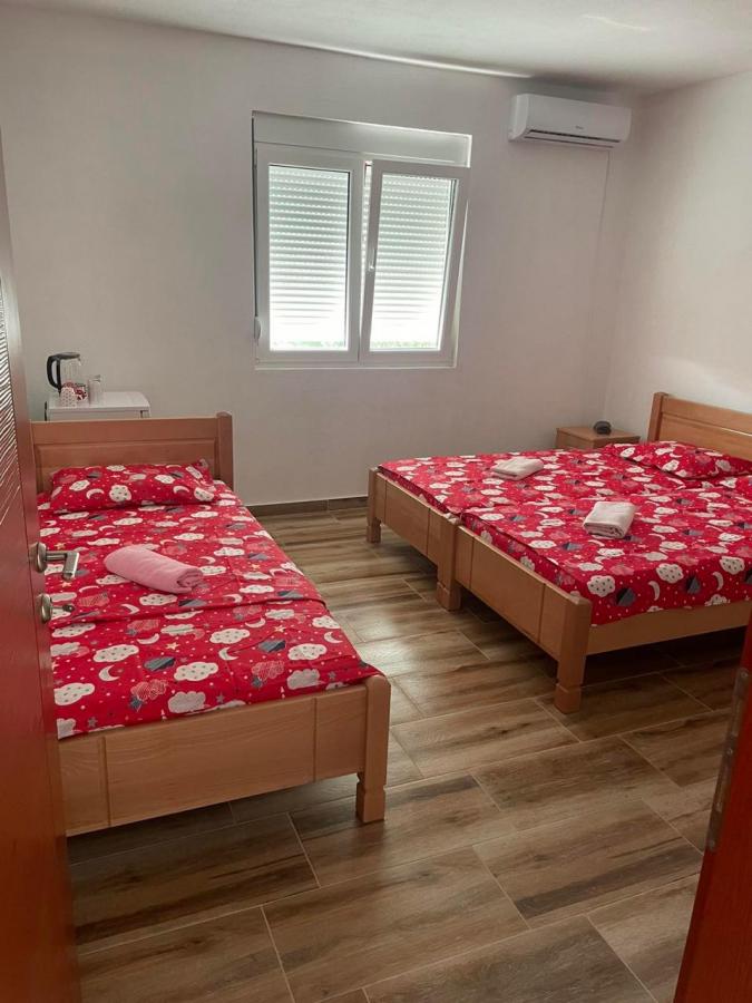 House for Sale – Large Family House with Swimming Pool 8