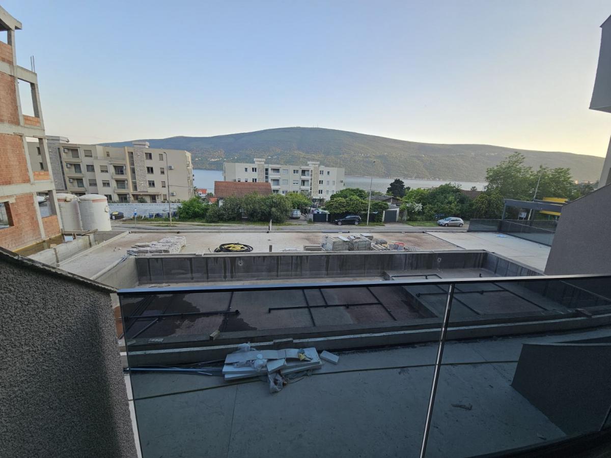 For Sale: One-Bedroom Apartment with Sea View – Herceg Novi 8