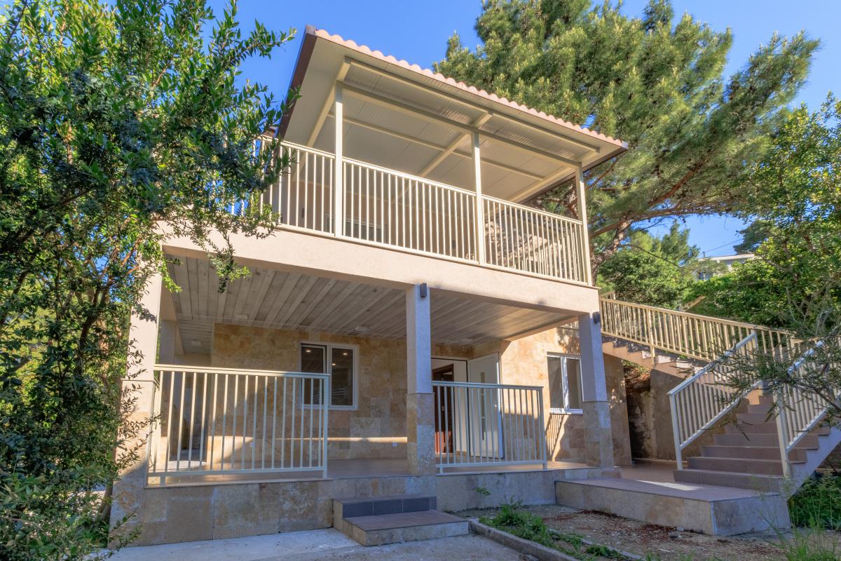 Kuća u Baru, 123m²
