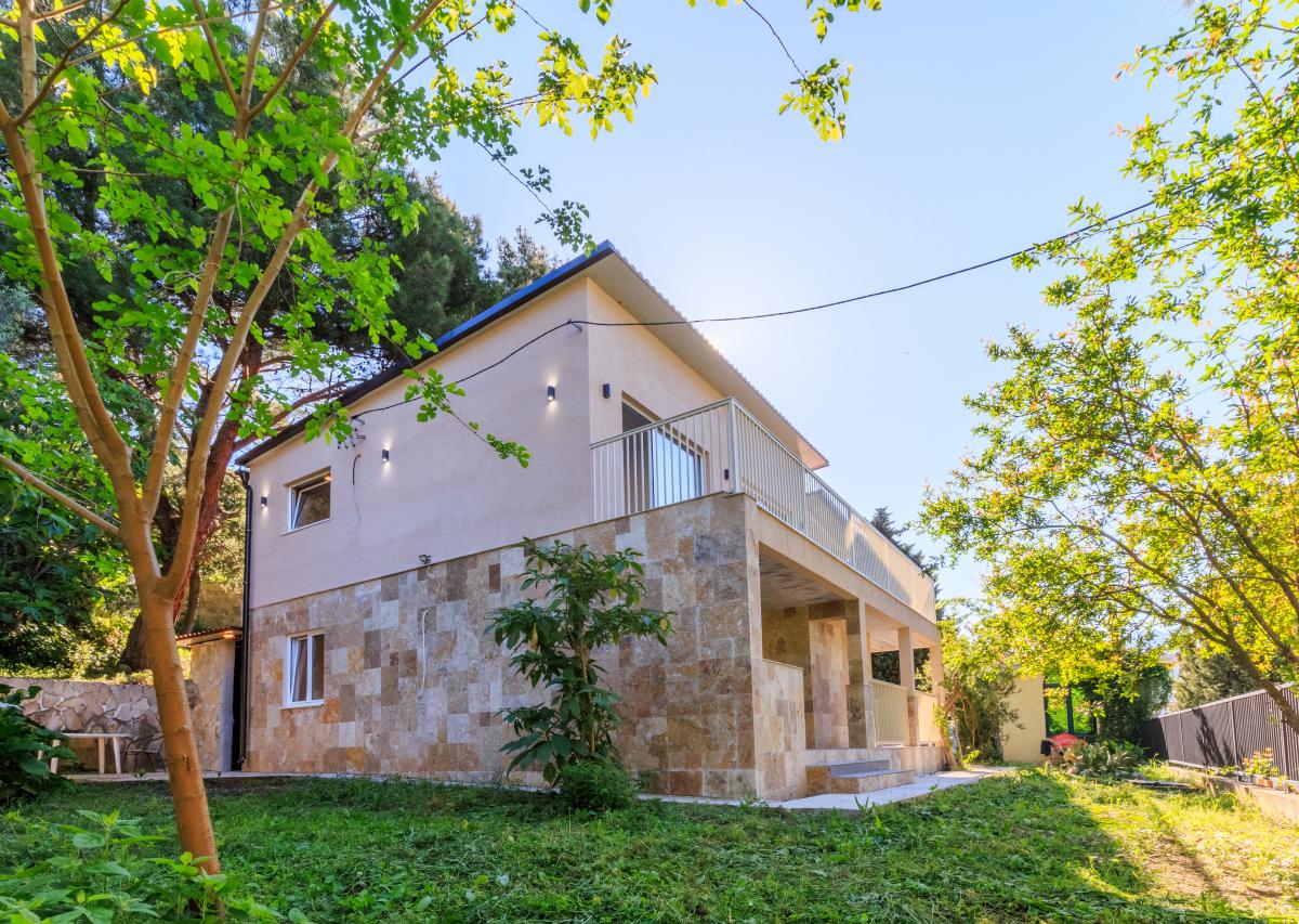 Kuća u Baru, 123m² 3