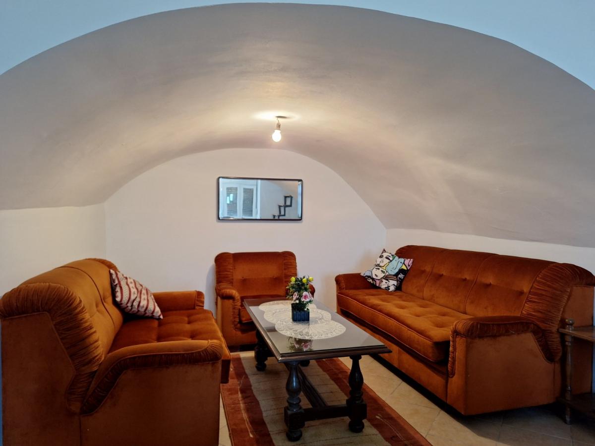 Authentic house for rent on skadar lake, inside the national park 3