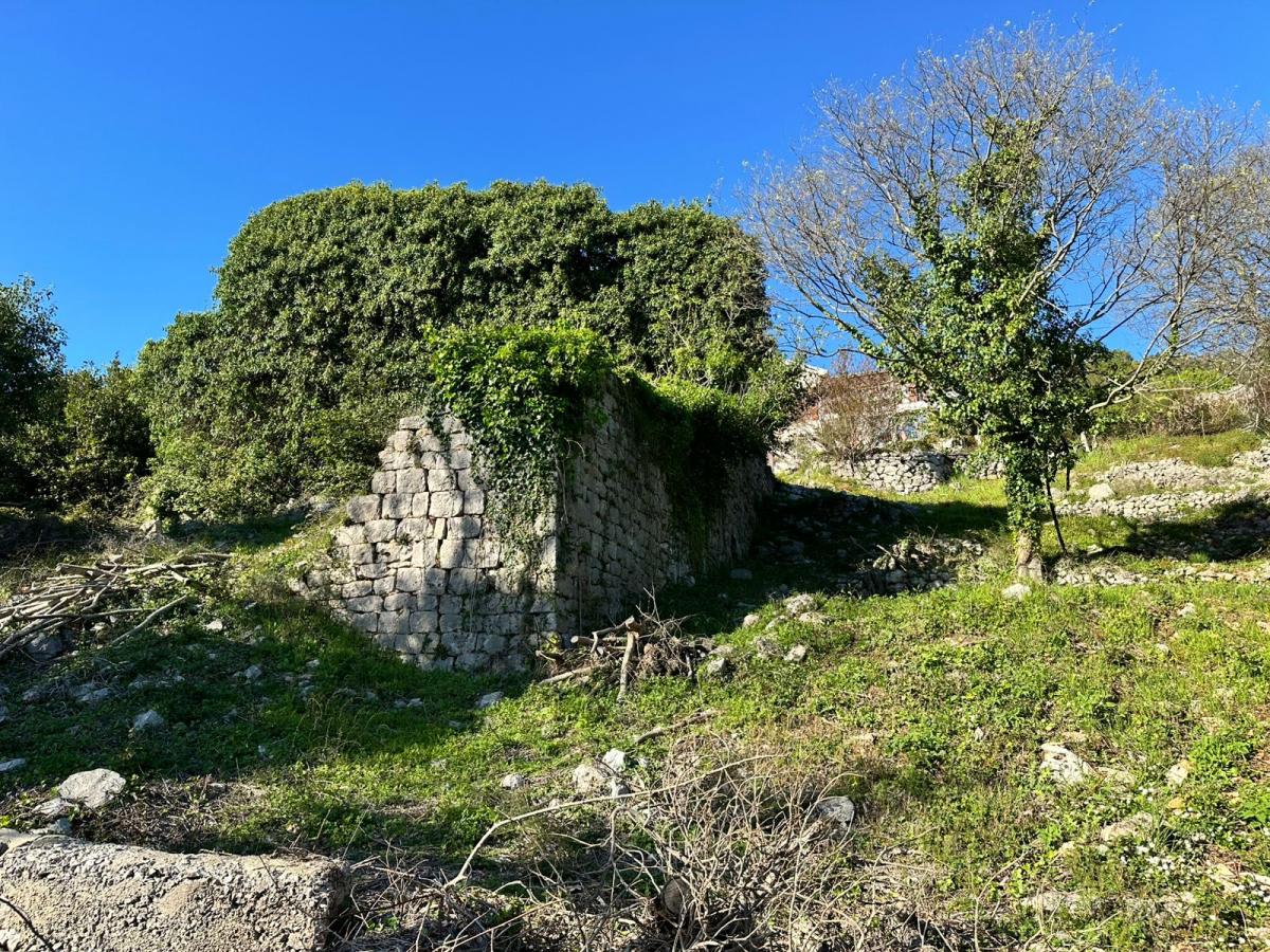Urbanized plot with sea view – Kotor 2