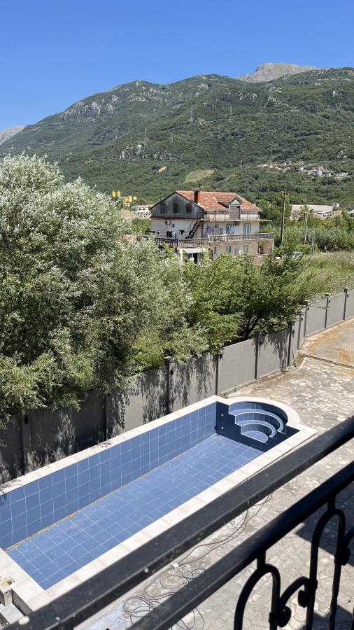 Apartment 79 m2 in Lastva Grbaljska with Terrace, Parking and Pool 2