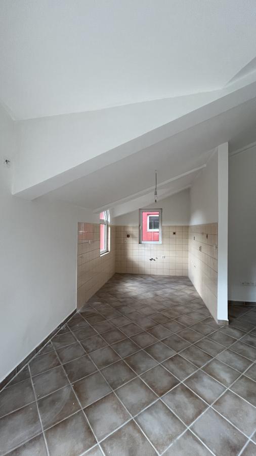 New 79 m2 Apartment in Lastva Grbaljska, Top Floor with High Ceilings, Terrace and Parking 8