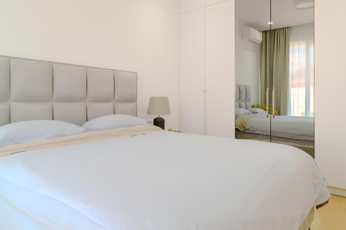 Luxury townhouse 286m2, with sea view, Tivat 18