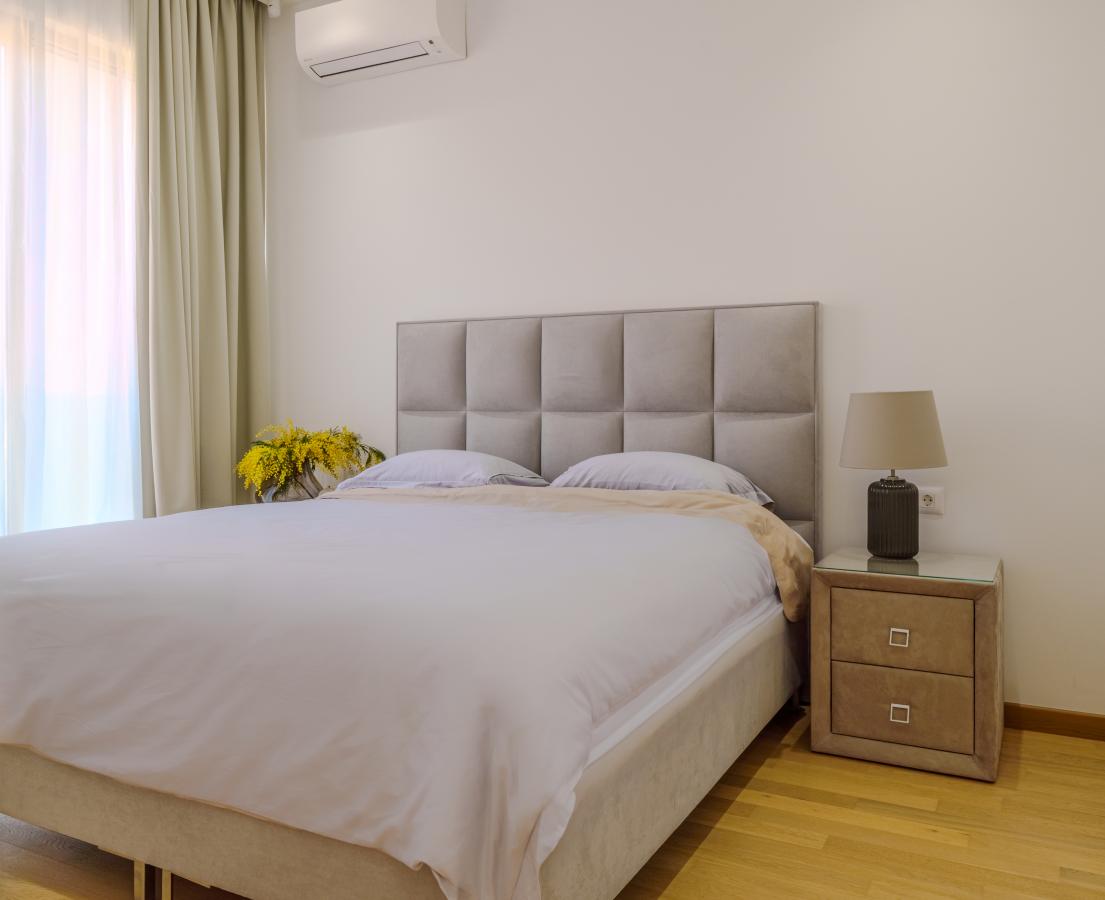 Luxury townhouse 236m2, with sea view, Tivat 16