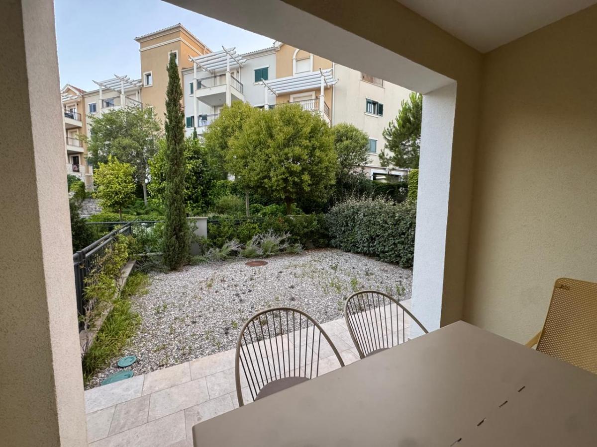 Dvosoban stan u Tivtu, 79m² 6
