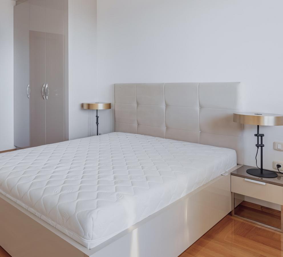 Modern apartments with sea view in a new residential complex in Becici 16
