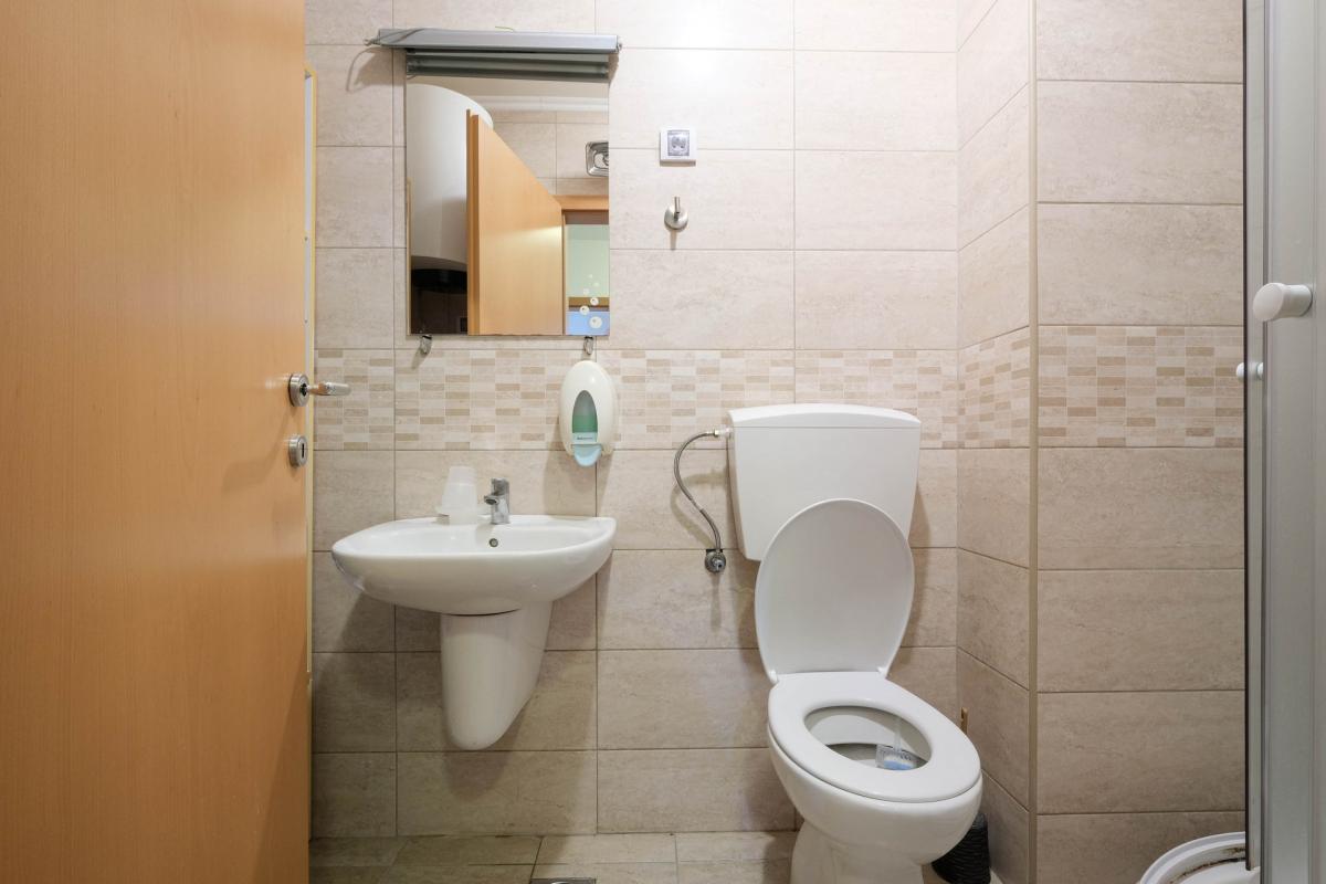 Cozy furnished apartment with mountain view in the center of Budva 26