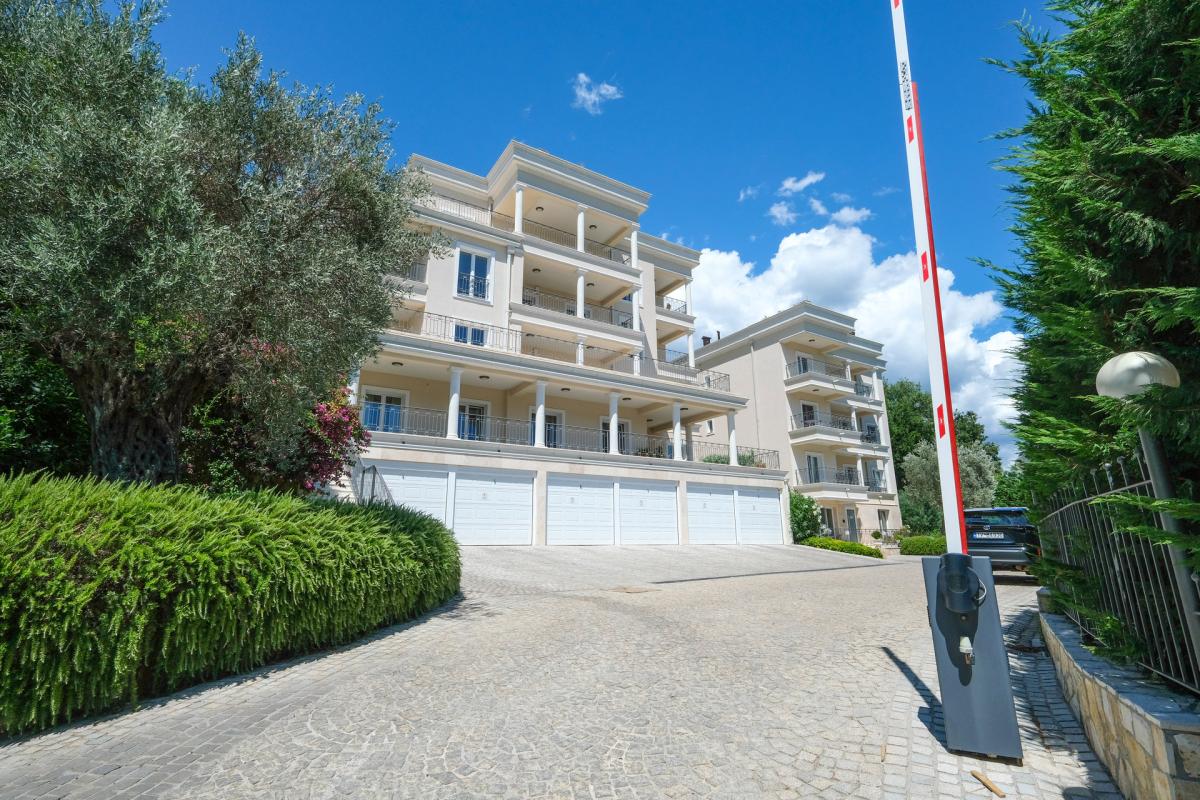 Elegant residence near Porto Novi — 3 bedrooms and premium comfort 80