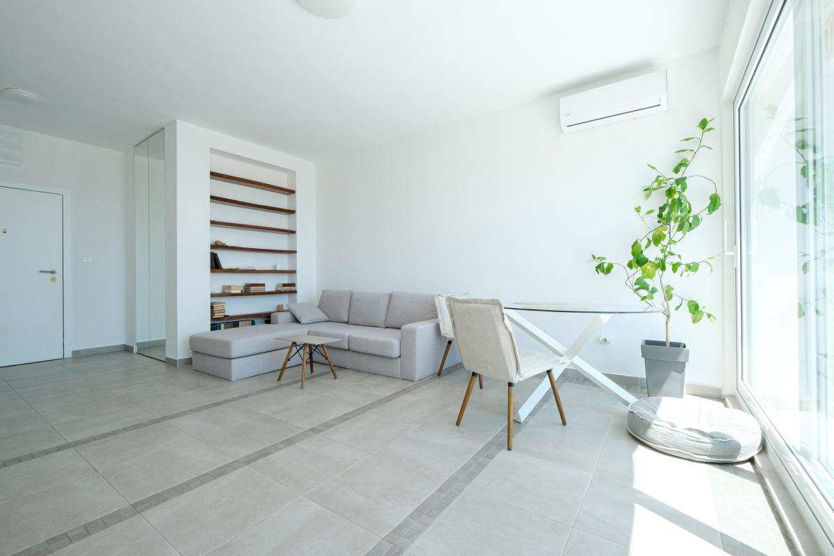 Bright apartment with panoramic view of Budva — 65 m2 comfort and space 11