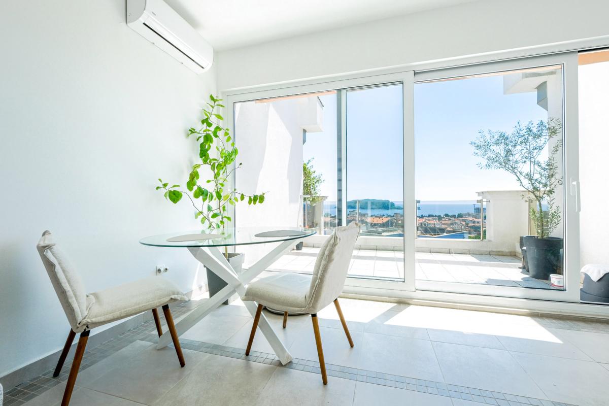 Bright apartment with panoramic view of Budva — 65 m2 comfort and space 14
