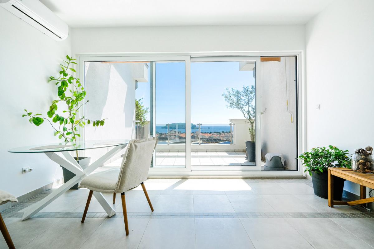 Bright apartment with panoramic view of Budva — 65 m2 comfort and space 10